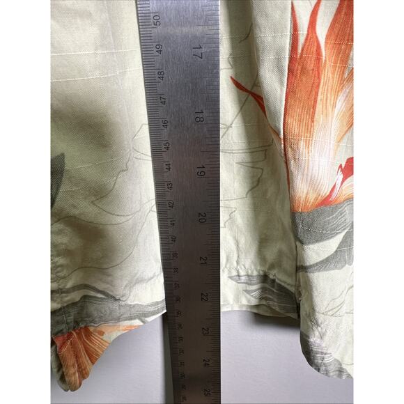 Tommy Bahama Button Front Blouse Womens S Sleeveless Green Silk Floral Tropical - Picture 6 of 6